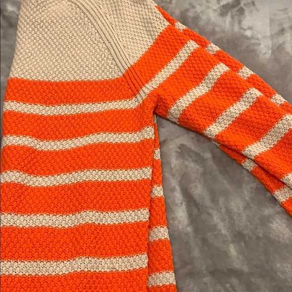 Sweater - Picture 2 of 3